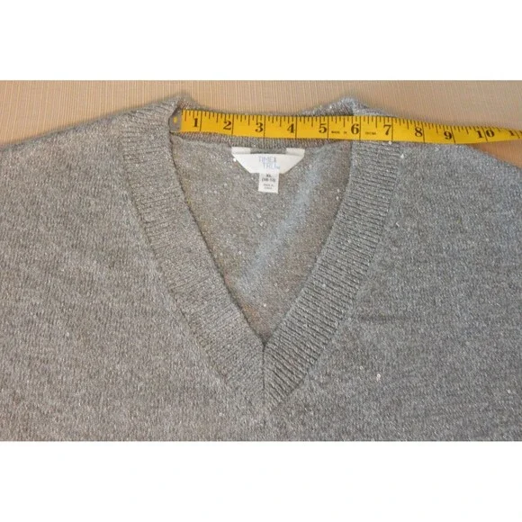Women's Time And Tru V Neck Sequin Sweater GRAY Pullover Size XL (16-18) NWT - Picture 12 of 16
